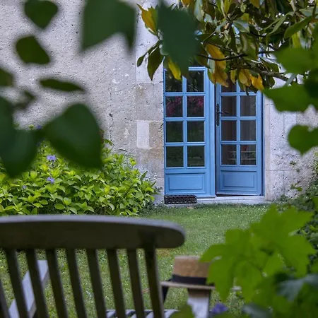 Oda ve Kahvaltı Chambres D'hotes La Garlande *